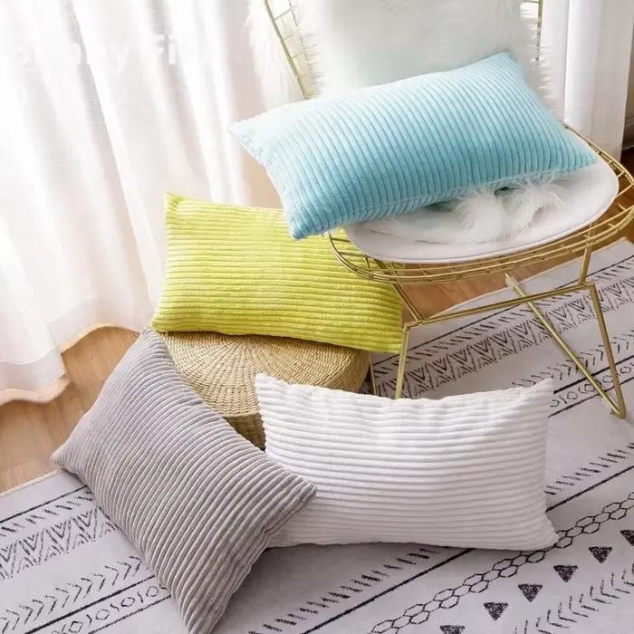 Housse de coussin rayée en velours côtelé, taie d'oreiller douce et confortable pour salon, canapé, 