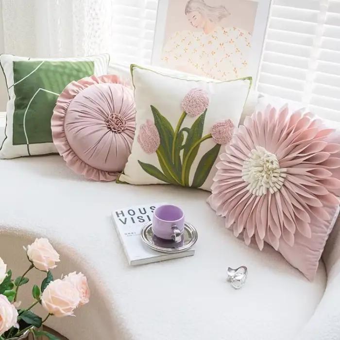 Oreiller rond à fleurs françaises