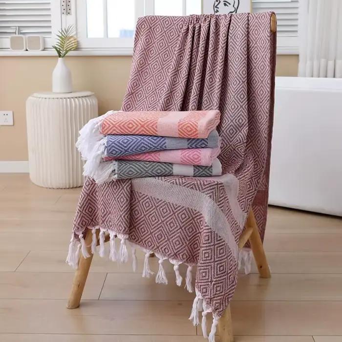 Serviette de bain douce en coton tissé