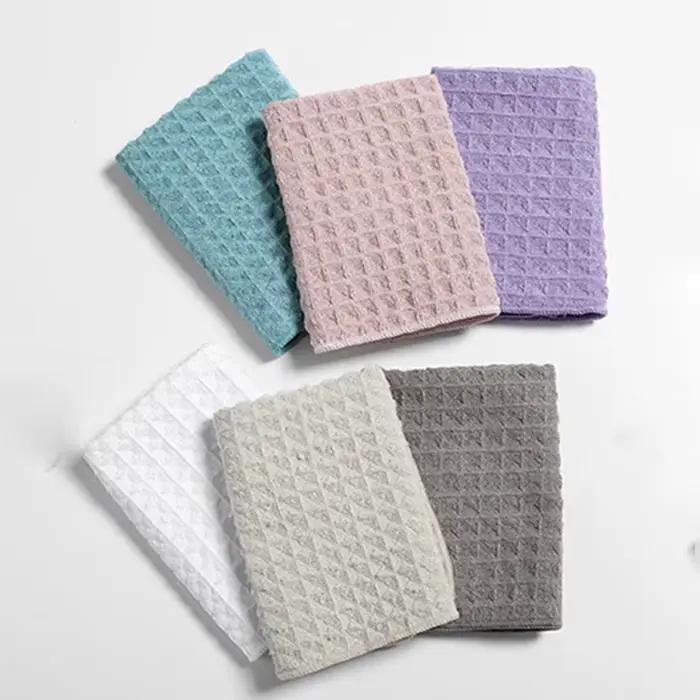 Wurefang-Petite Serviette Carrée Gaufrée pour le Bain