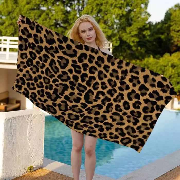 Serviette de plage et de bain à imprimé léopard