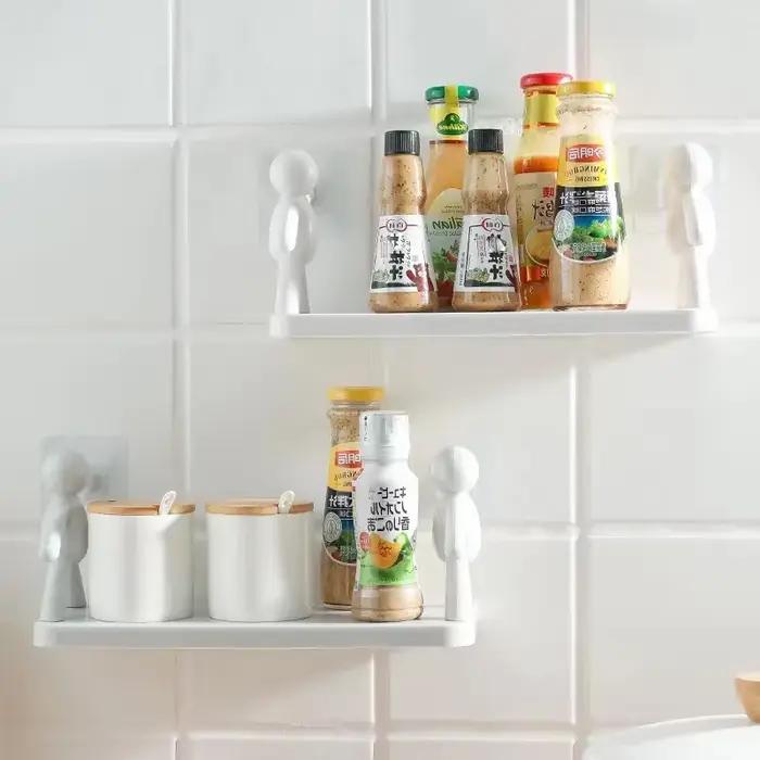 Étagères autocollantes pour salle de bain