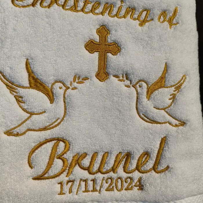 Serviette de bain de baptême brodée avec LOGO personnalisé