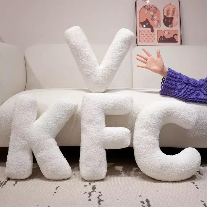 Oreiller confortable avec lettres anglaises, coussin de canapé, décor de salon, poupée en peluche de 26 lettres, jouet pour enfants, jeu de mots d'enseignement, jouet pour enfant
