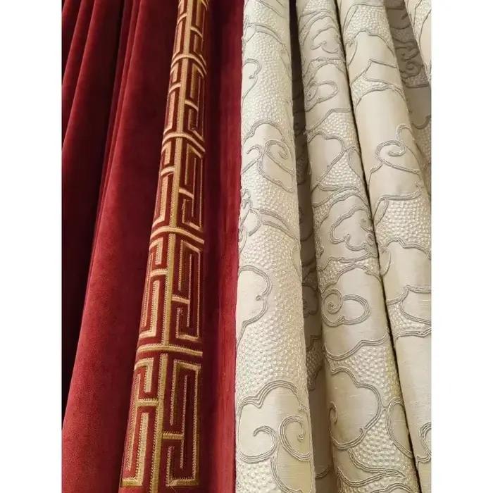 Rideaux brodés pour salon