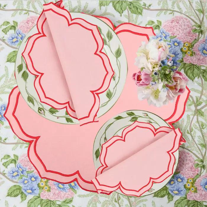 Serviette en tissu festonné de haute qualité