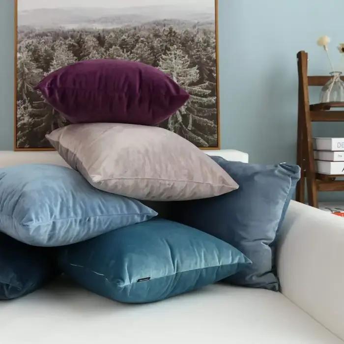 Juste de coussin en velours bleu