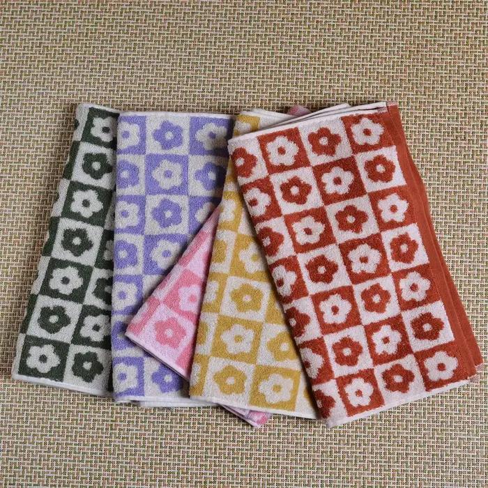 Serviette en coton à fleurs à carreaux pour adultes et enfants