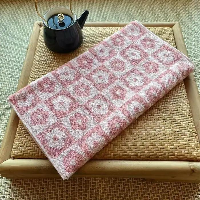 Serviette en coton à fleurs à carreaux pour adultes et enfants
