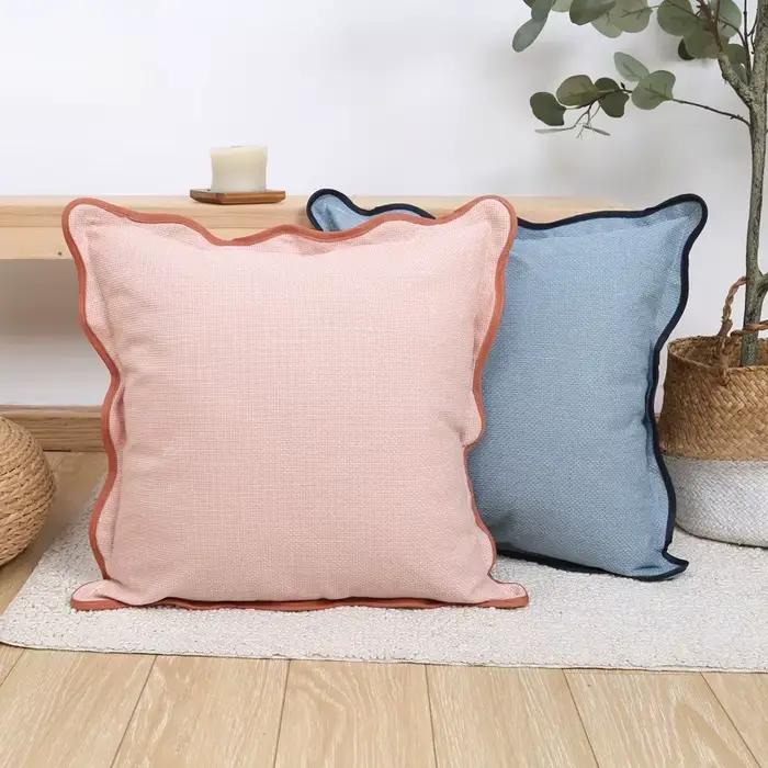 Housse de coussin bohème en lin de couleur unie