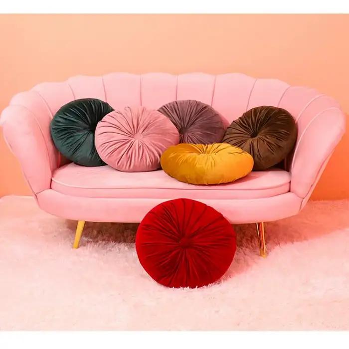 Coussin décoratif plissé artisanal en velours rond en forme de citrouille pour salon