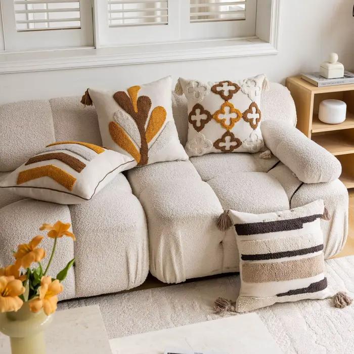 Juste de coussin nordique touffetée