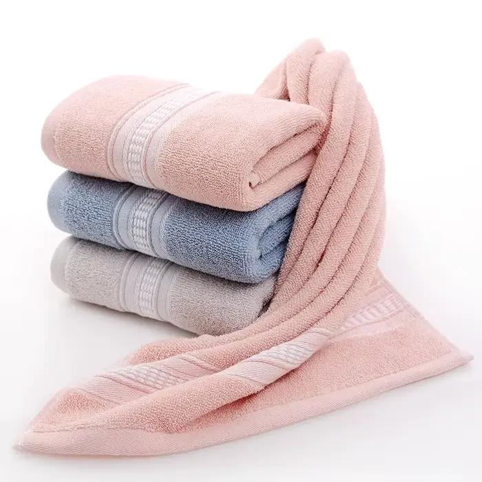 Serviettes de bain éponge pour salle de bain