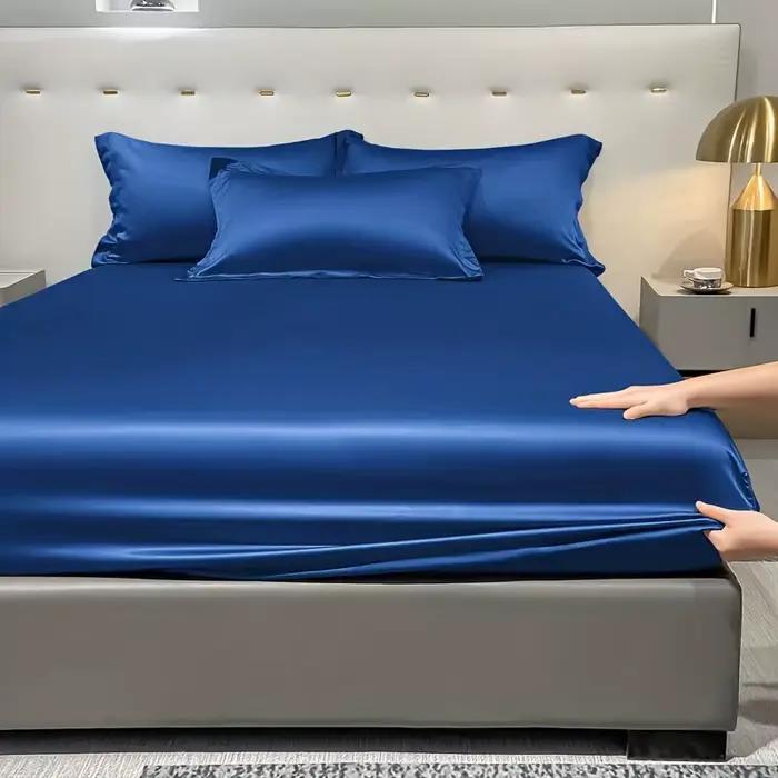 1 drap-housse en Satin de couleur unie