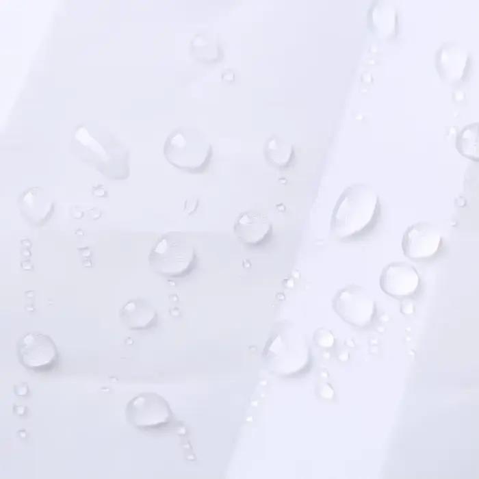 Rideaux de douche à rayures blanches
