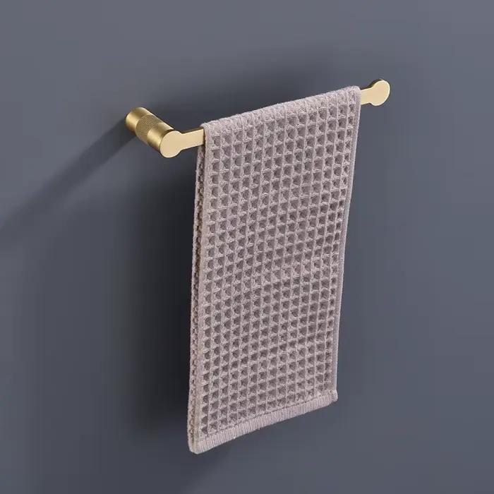 Ensemble d'accessoires de salle de bain en or brossé : Porte-brosse WC, Porte-papier toilette, Porte-serviettes, Porte-savon, Crochets et quincaillerie