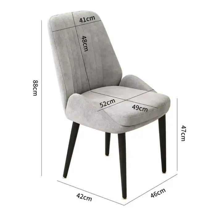 Chaises de salle à manger confortables au design lounge
