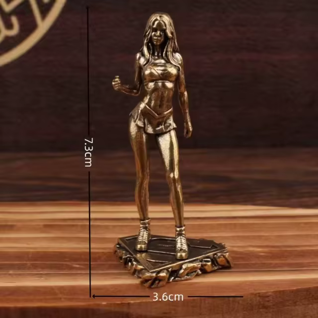 Sculpture de Fée Rétro en Laiton, Figurine de Beauté pour Défilé de Mode, Ornement de Bureau en Méta