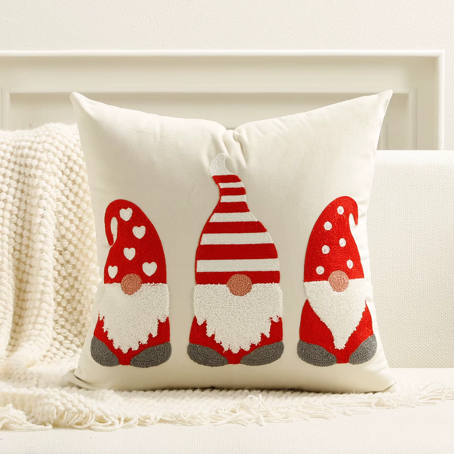 Housse de coussin joyeux noël, broderie de dessin animé, housses d'oreiller à touffetage de diamant 