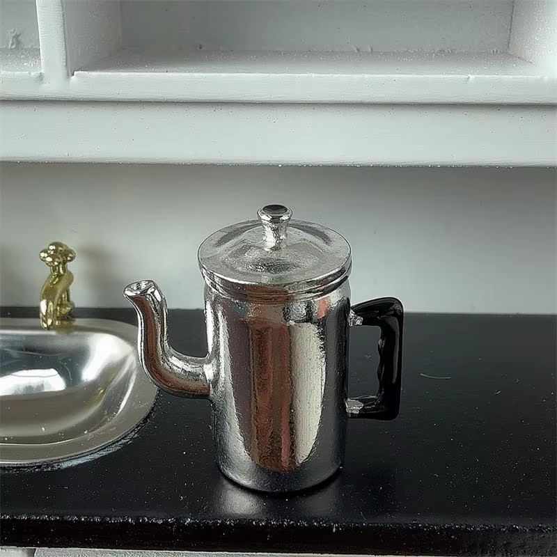 Bouilloire pour maison de poupée à petite échelle 1:12 avec modèles de couvercle, idéale pour la cui