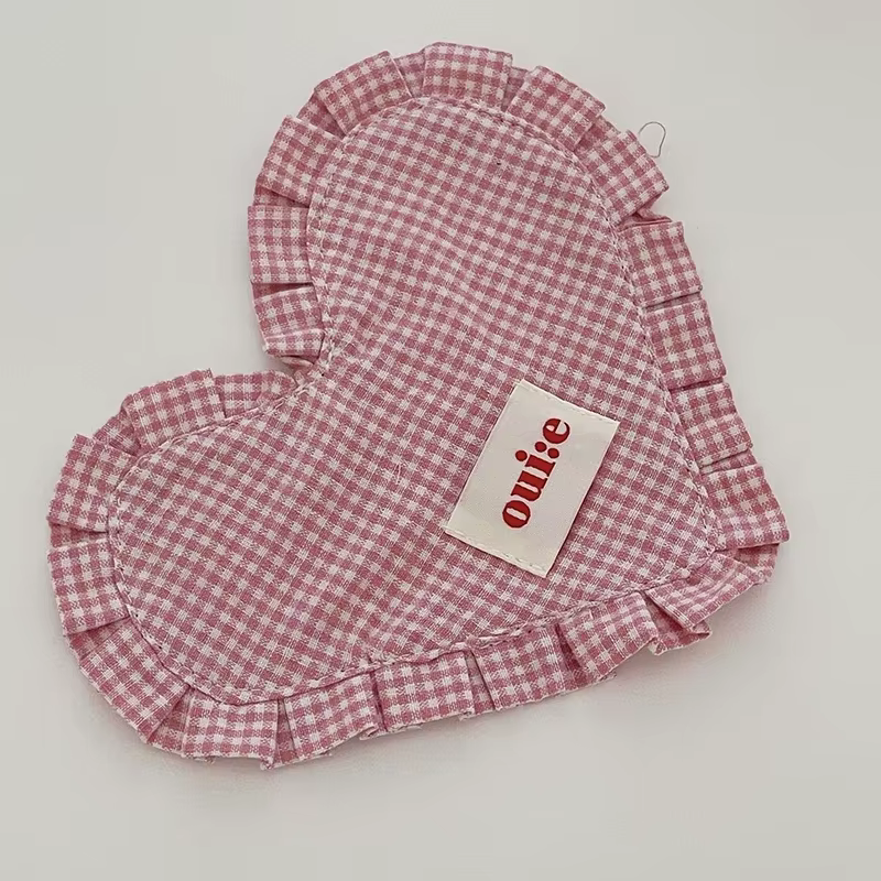 Tapis de repas à carreaux en forme de cœur, avec dentelle plissée, mignon, coussin isolant, Portable