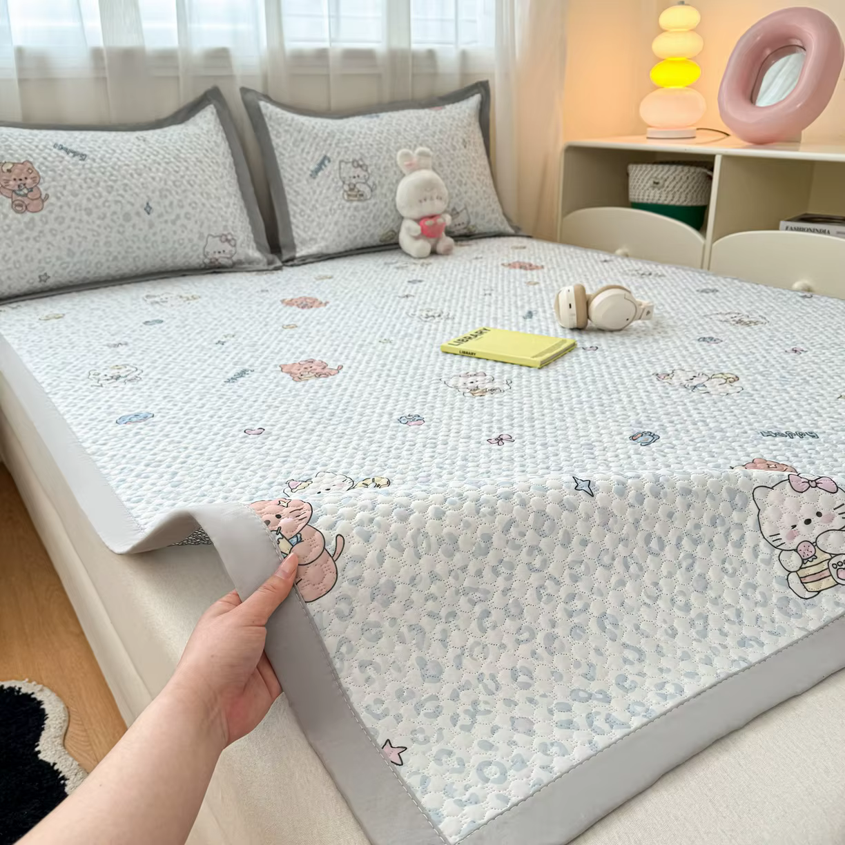 Tapis rafraîchissant en tissu Ice Bean à motif nœud papillon pour lit, protège-matelas respirant d'é