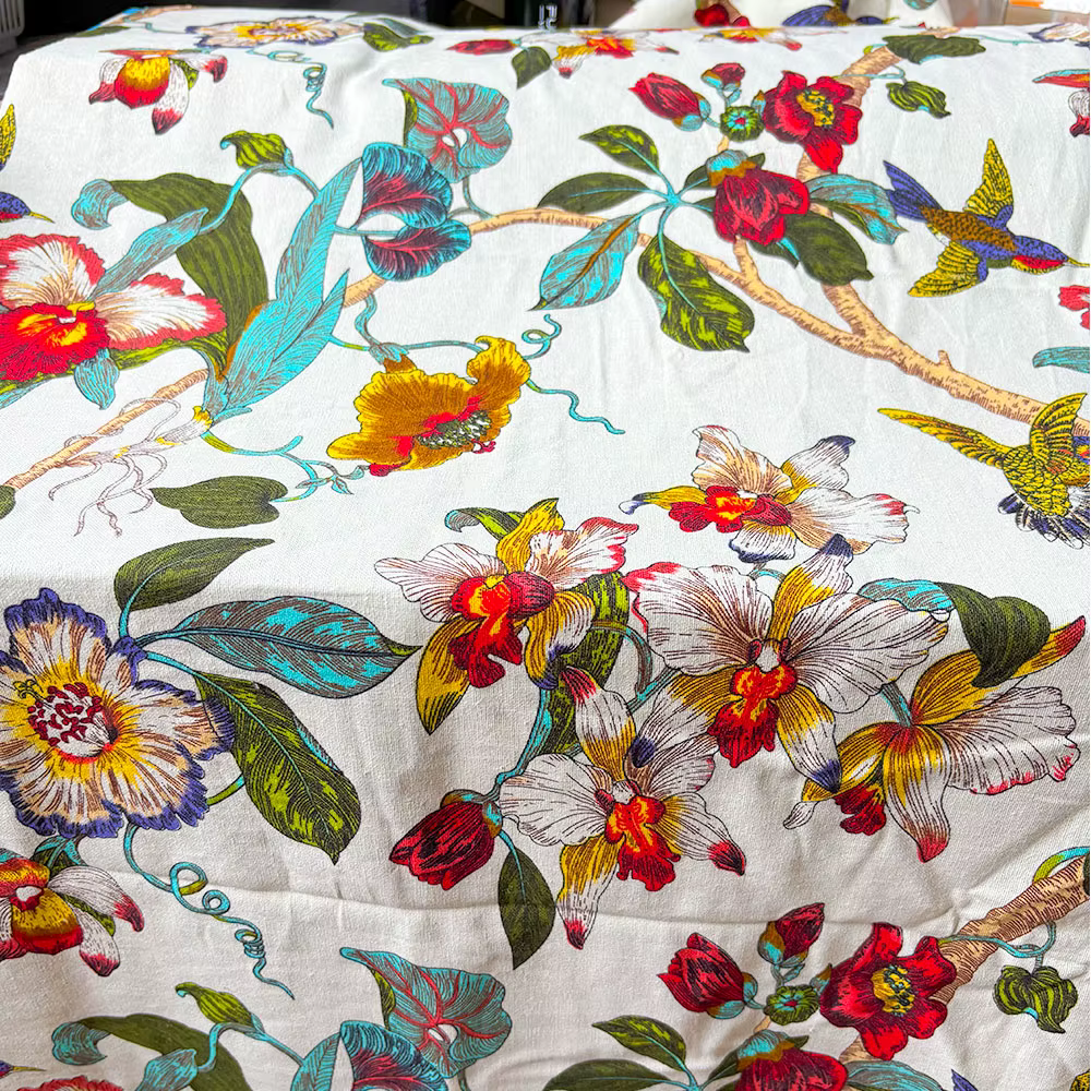 Tissu imprimé classique en lin et coton à motifs floraux et d'oiseaux pour articles doux, couverture