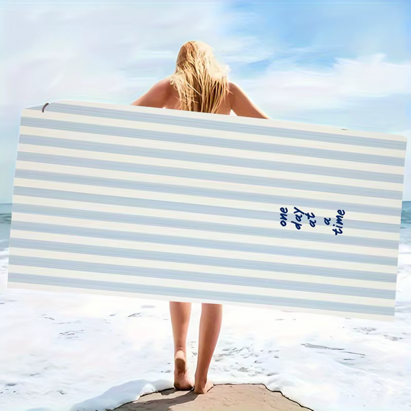 Serviette de plage rayée avec citation mignonne - Couverture de bain en microfibre super absorbante 