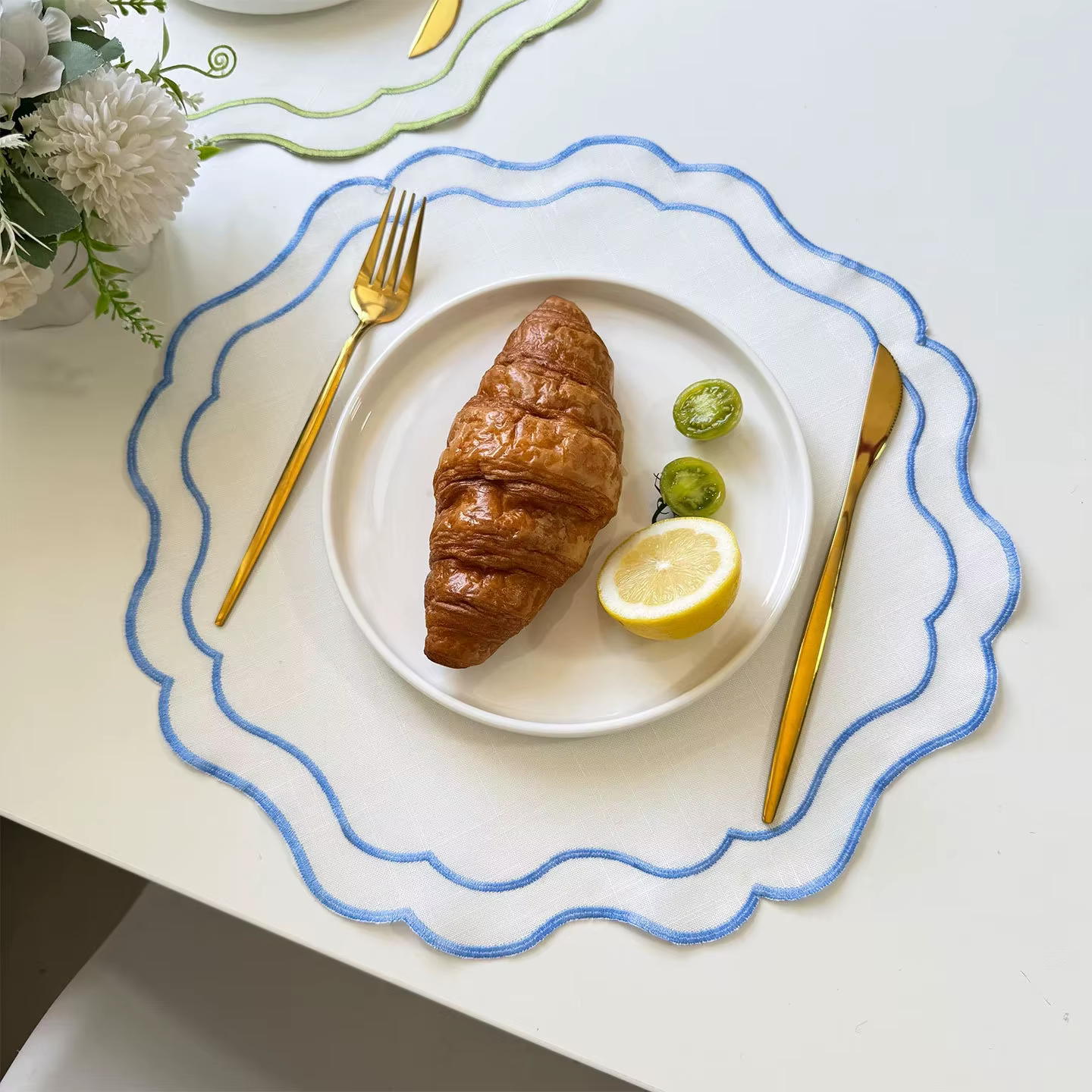Napperons en coton et lin, tapis de Table en tissu brodé de fleurs festonnées de 15 pouces, napperon