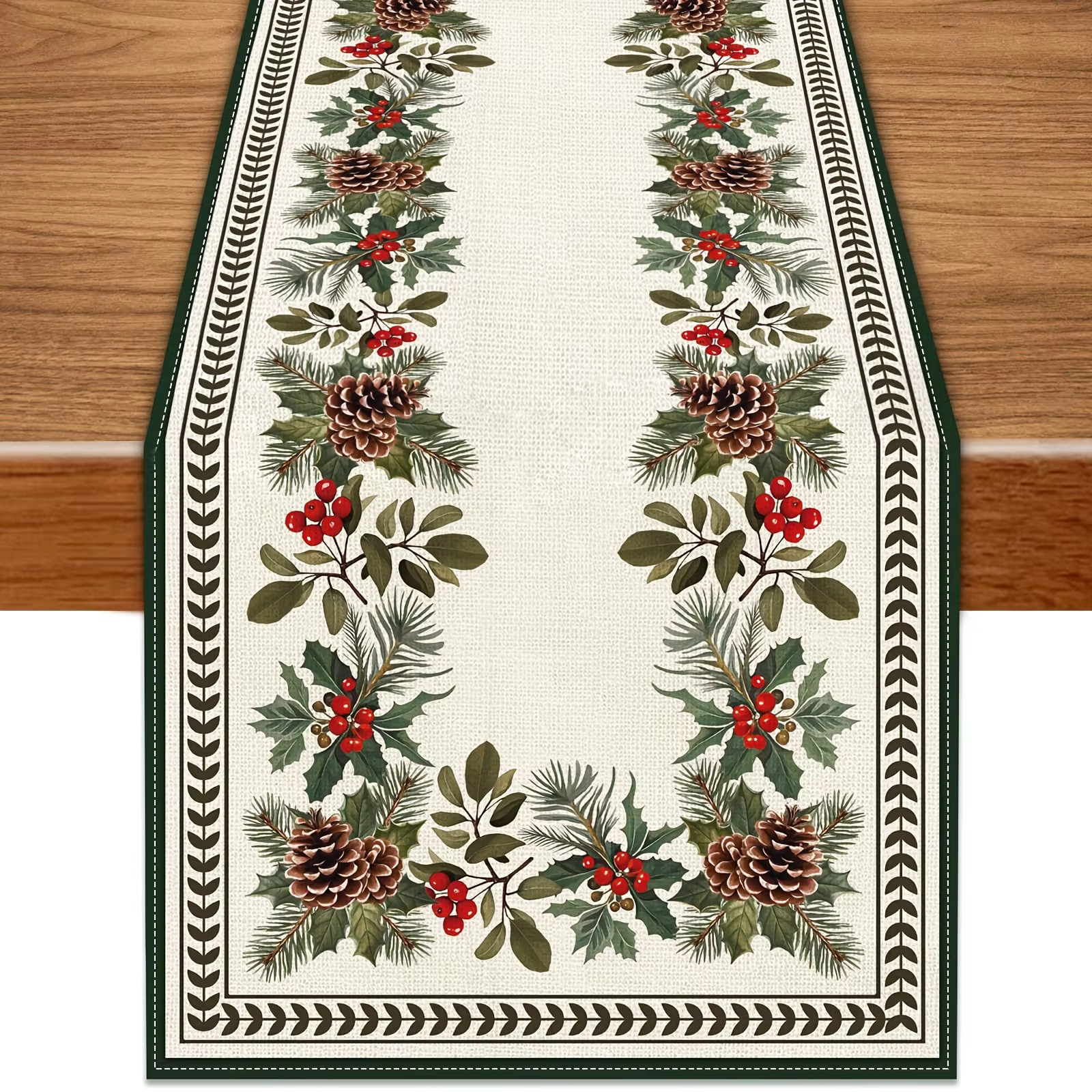 Chemin de table de Noël rustique de ferme – Pommes de pin vertes/baies rouges/accents dorés, décorat