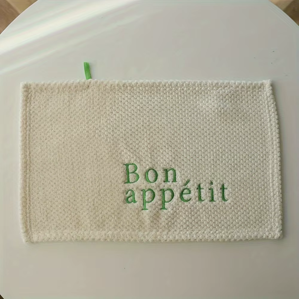Petite serviette carrée à texture minimaliste, brodée de lettres, douce et absorbante sans perdre de