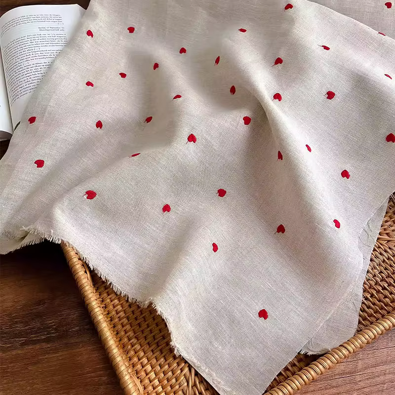 Tissu en lin brodé coeur rouge fait à la main, vêtements pour femmes et enfants, robe de chemise, gr