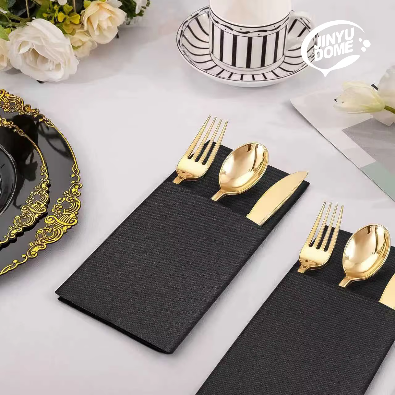 Serviettes jetables blanches 15.75x15.75 pouces, 25/50 pièces, serviette préfoldée, poche pour couve