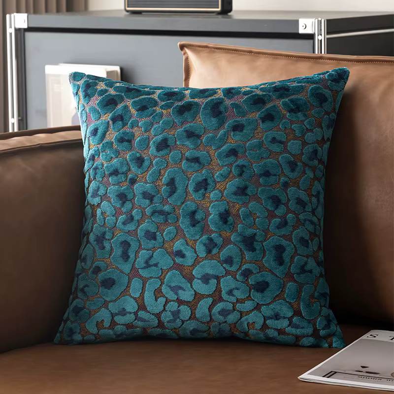 Housse de coussin en velours à imprimé léopard de luxe, motif animal moderne, coussin décoratif mode