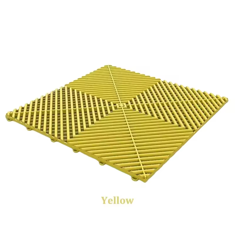 Carreaux de sol de garage de tapis de verrouillage en plastique modulaire durable ventilé 18mm PP