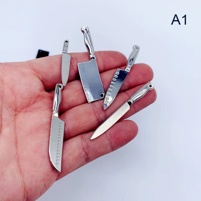 ▶ 1 ensemble de mini-couteaux de cuisine et ustensiles de cuisson pour maison de poupée, modèle pour