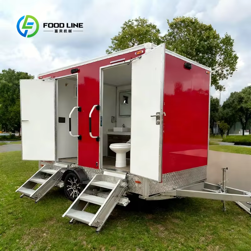 Remorque toilettes conteneurisée de luxe VIP personnalisée à 2 cabines, WC extérieur moderne et port
