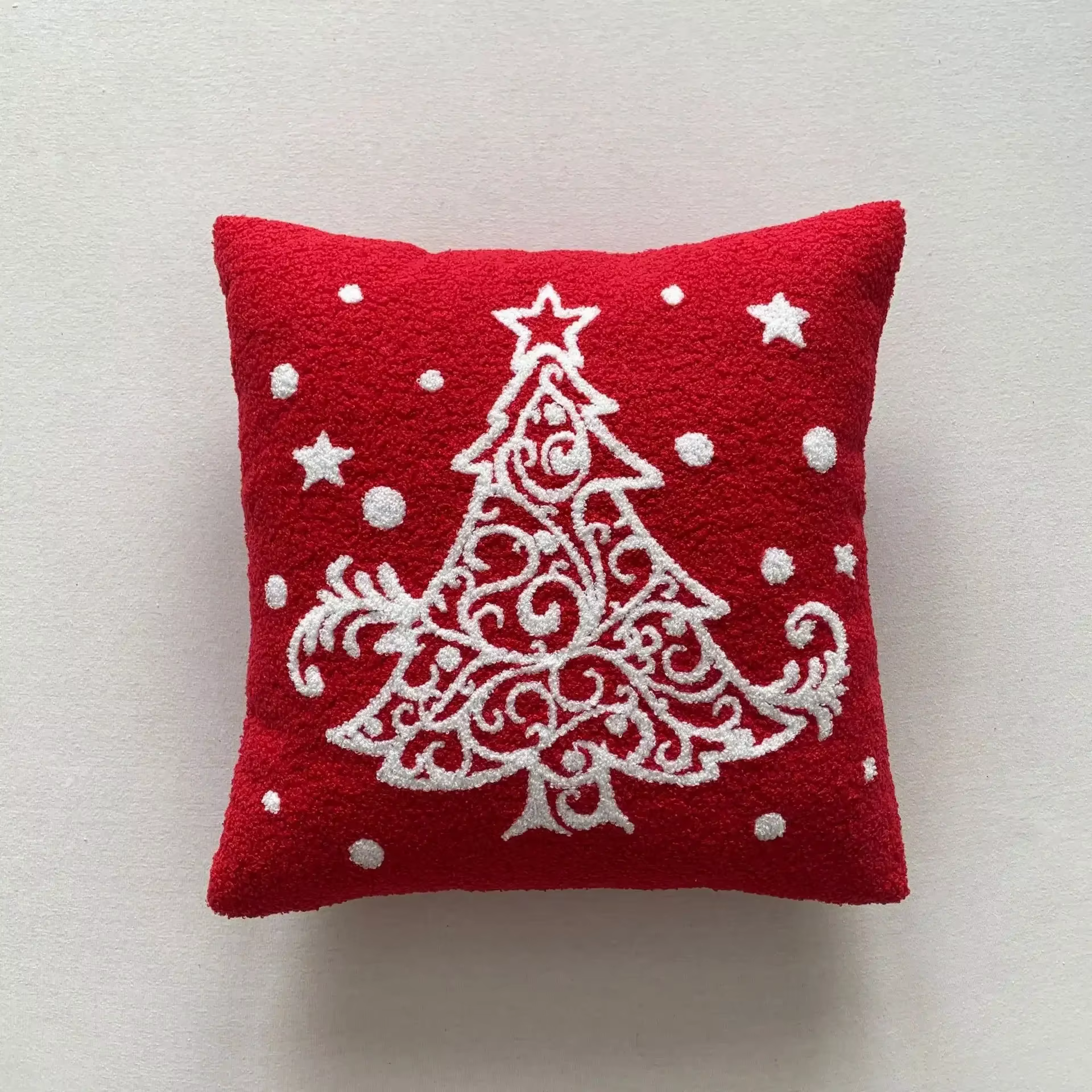 Juste de coussin en peluche brodée pour Noël et le nouvel an, taie d'oreiller en velours Teddy rouge