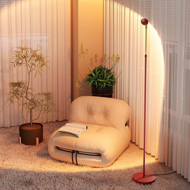 Lampe d'ambiance Floo R de luxe haut de gamme à côté du canapé du salon, Internet élégant, lampe de 