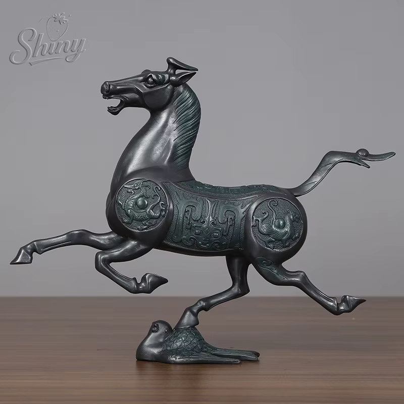 Cheval au galop en laiton sur un hirondelle volante, ornement de cheval du zodiaque, artisanat, salo