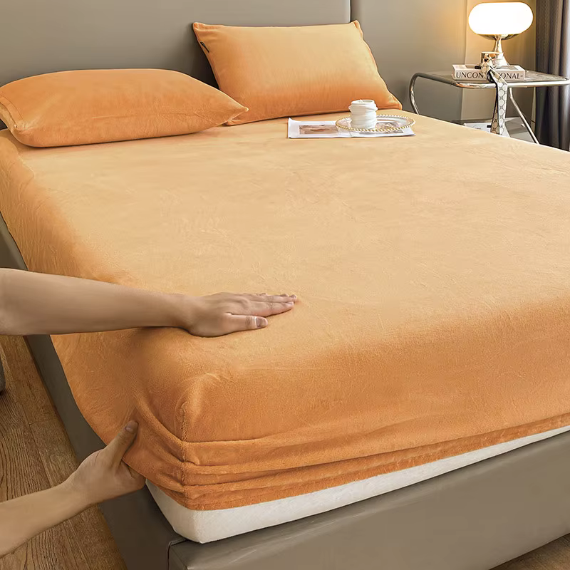 Ensemble de 3 pièces en velours épais : drap-housse et taies d'oreiller, protège-matelas antidérapan