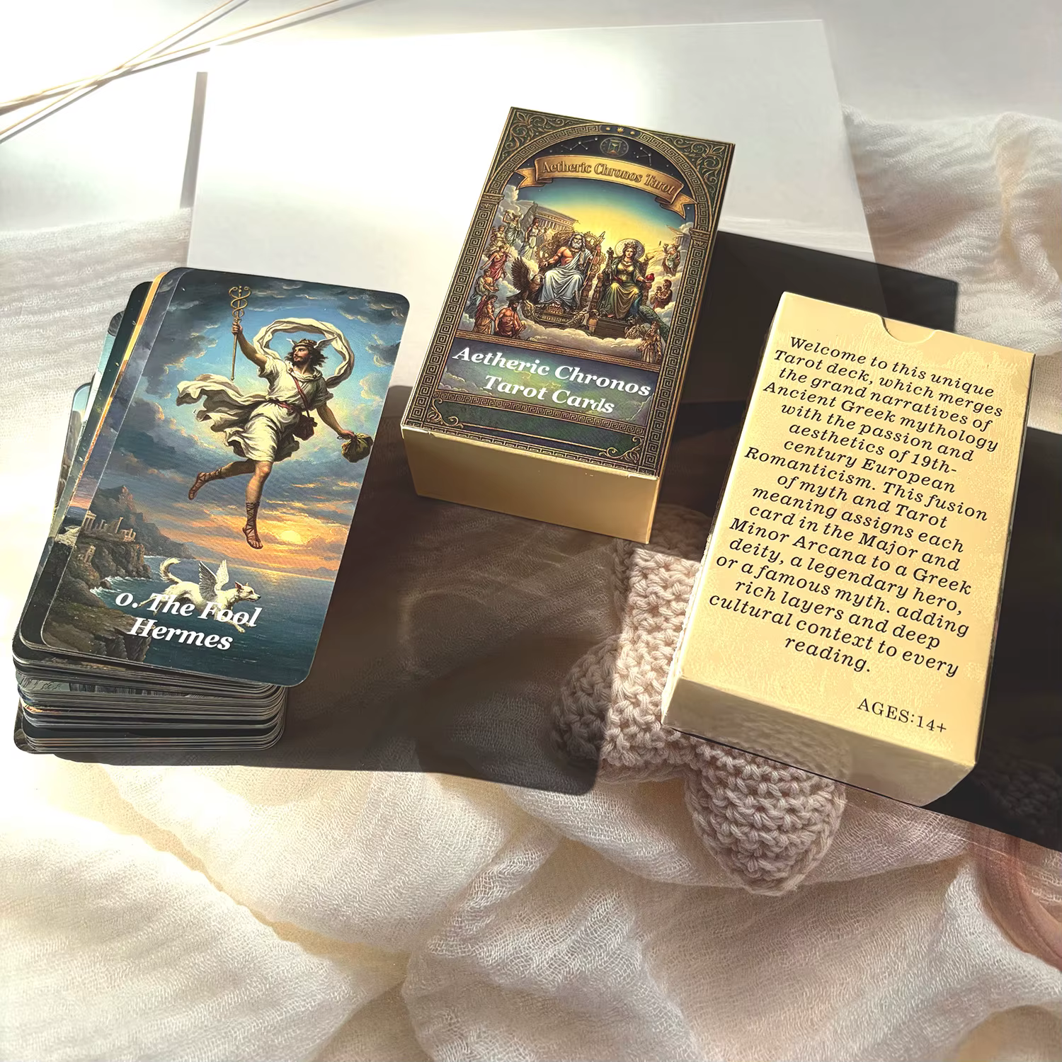 Un jeu de cartes original, accompagné de guides PDF en anglais, espagnol, allemand et français ; Thè