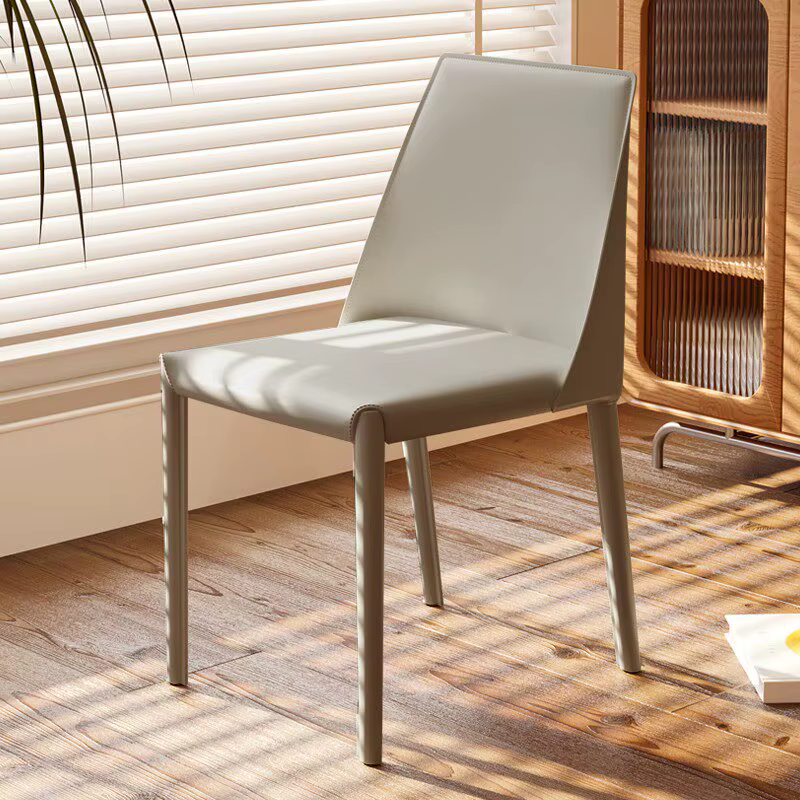 Chaises de salle à manger tendance et modernes, design unique, mobiles, pour fêtes, en métal, style 