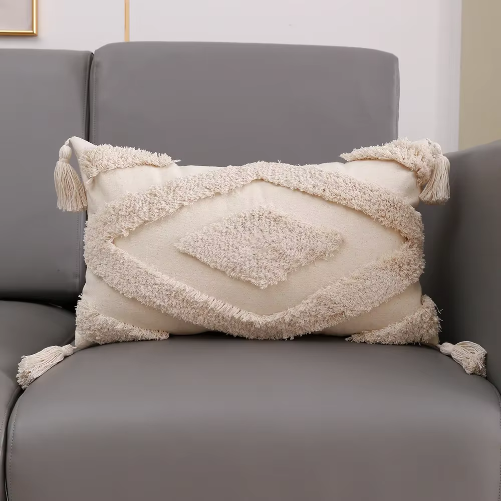 Juste de coussin carrée blanche en diamant, taie d'oreiller décorative avec des franges aux quatre c