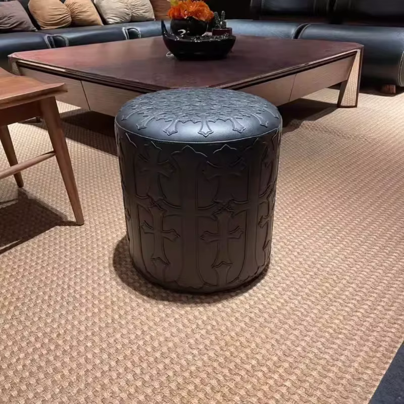 Pouf à motif de croix coloré artistique, Pouf rond rembourré en cuir, meubles d'appoint créatifs pou