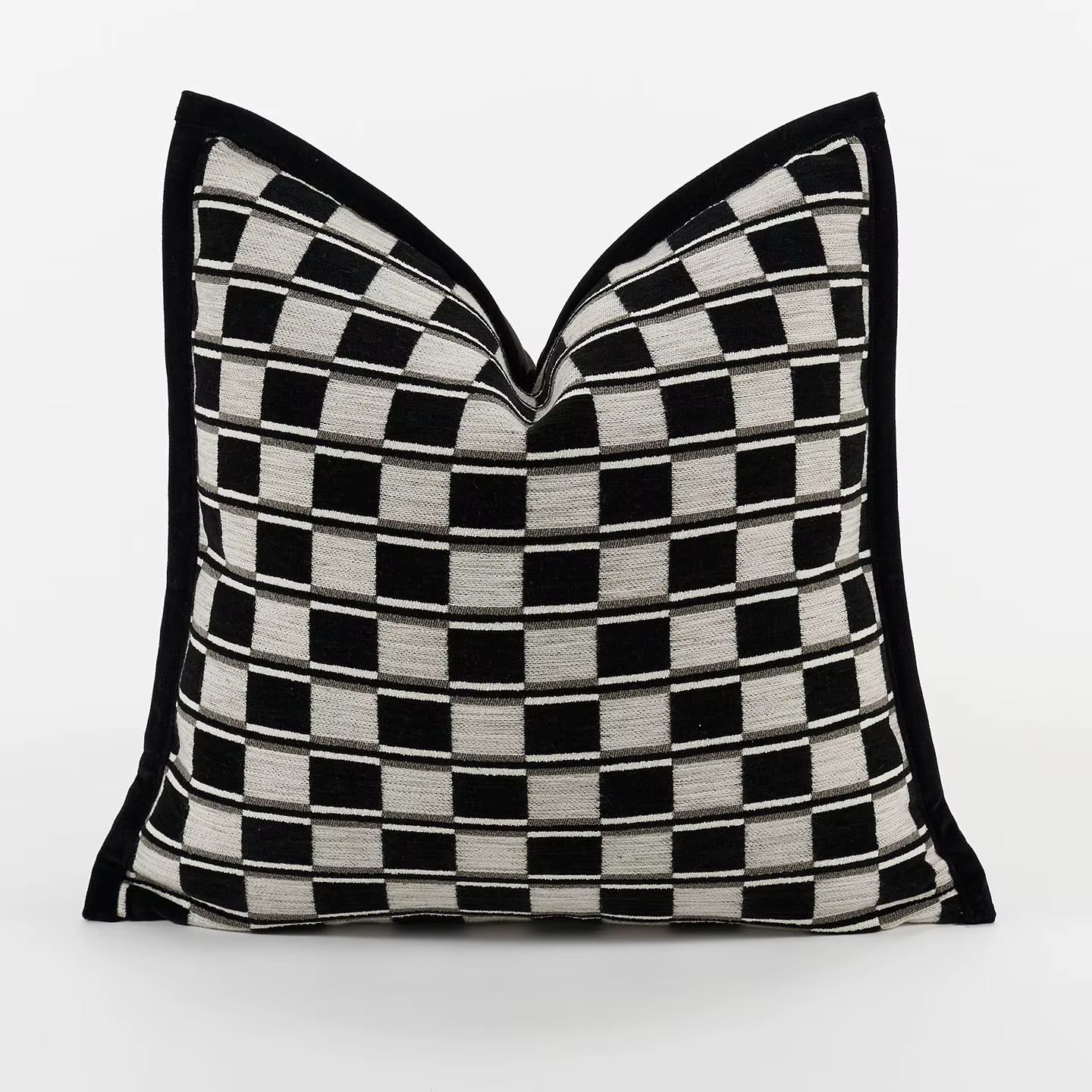 Housse de coussin moderne à carreaux noirs et blancs, qualité supérieure, en chenille, avec bordure 