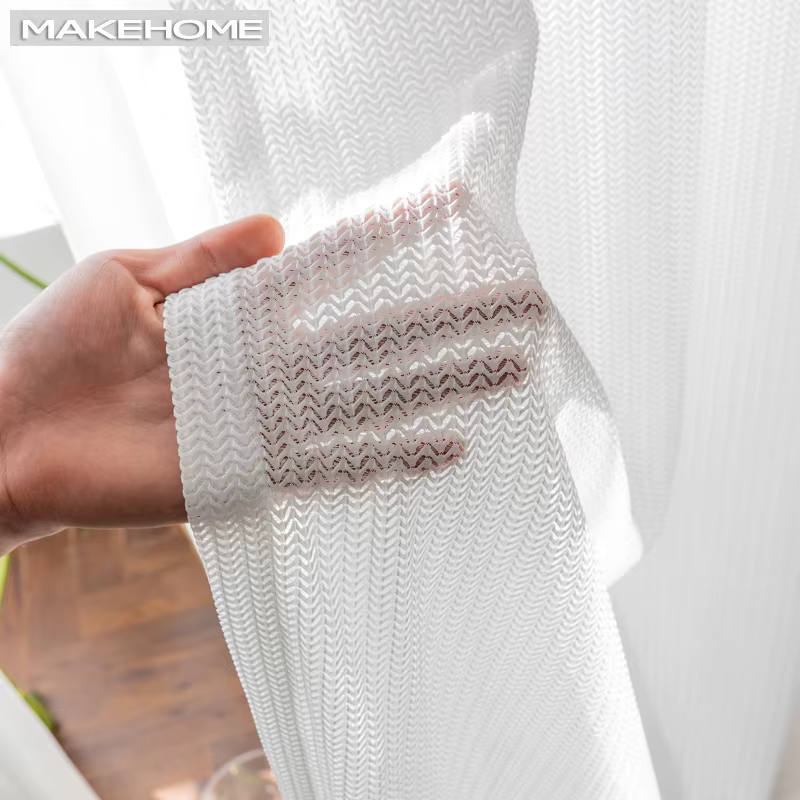 Rideaux en tulle blanc à géométrie 3D