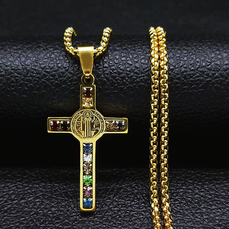 Collier en acier inoxydable avec croix de jésus catholique