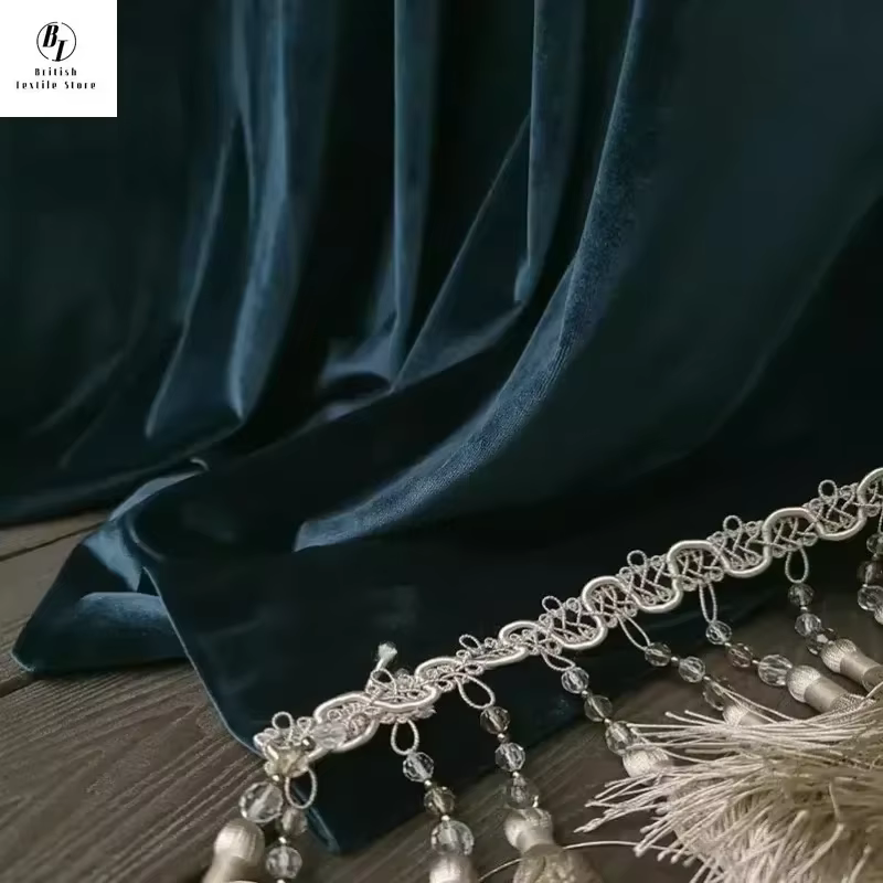 Rideaux de luxe en velours bleu français