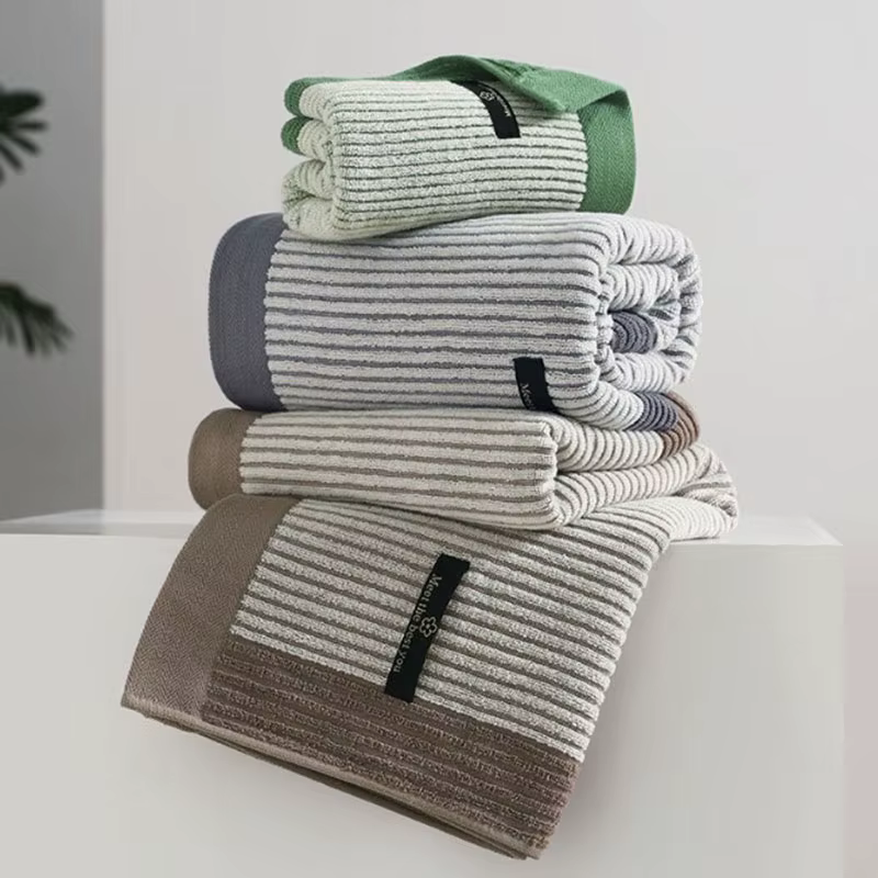 Serviette de Bain Rayée en Coton de Haute Qualité 7A